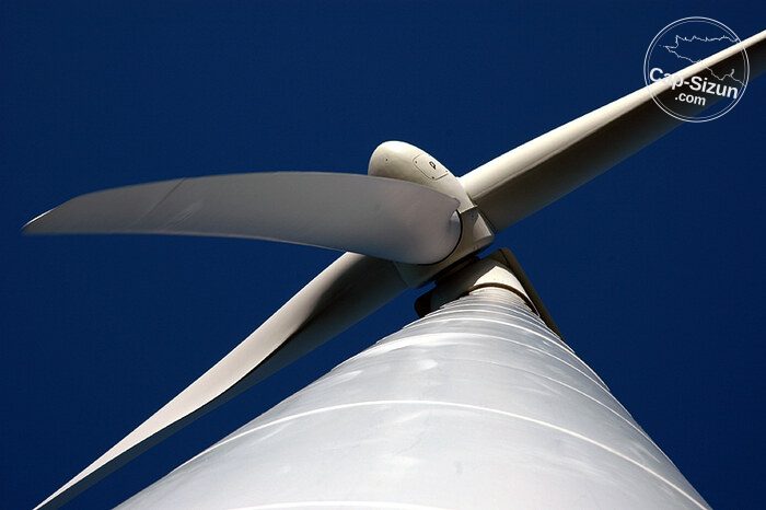 Une des éoliennes de Goulien.